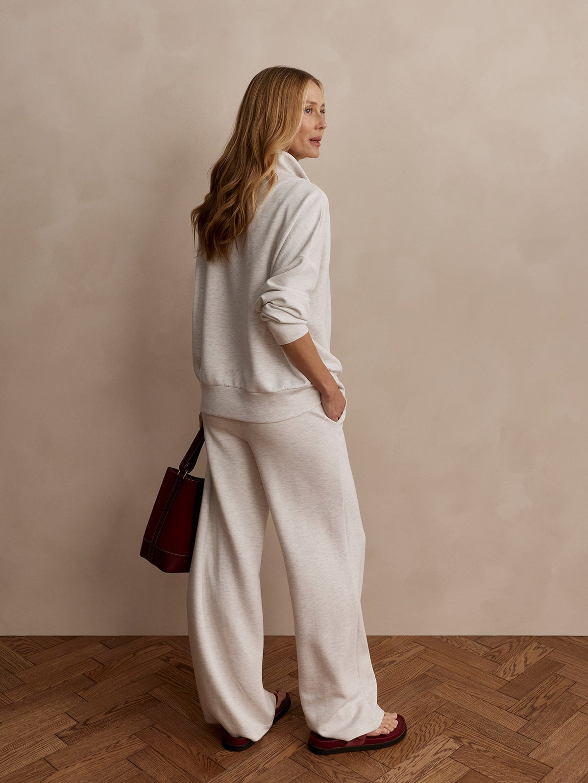 Varley The Wide Leg Pant 28" in Ivory Marl, model view