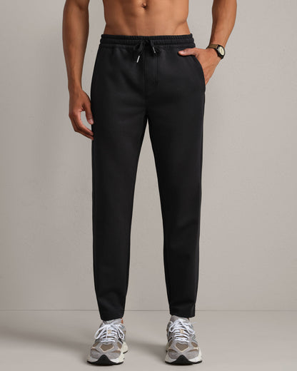 Jogger in Pure Black, product view 1
