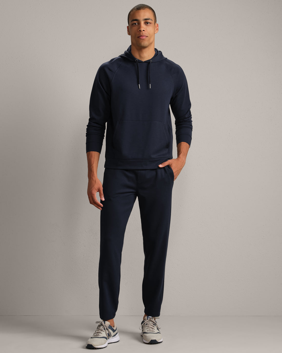 Jogger in True Navy, product view 3